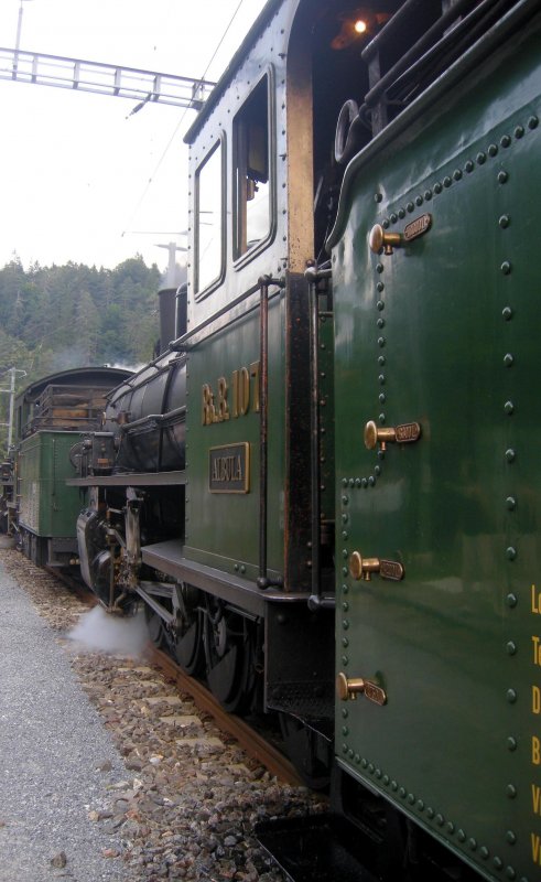 G4/5 107 und 108 am 31.8.08 in Trin.