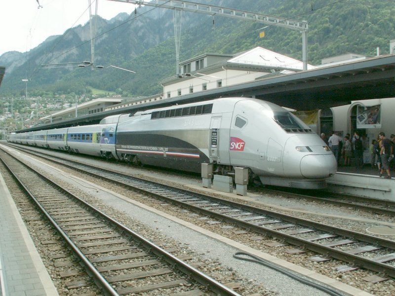 Gast am Churer Bahnhofserffnungsfest ist auch der Weltrekord TGV
(575,8 km/h am 3.April 2007)Chur 25.05.08