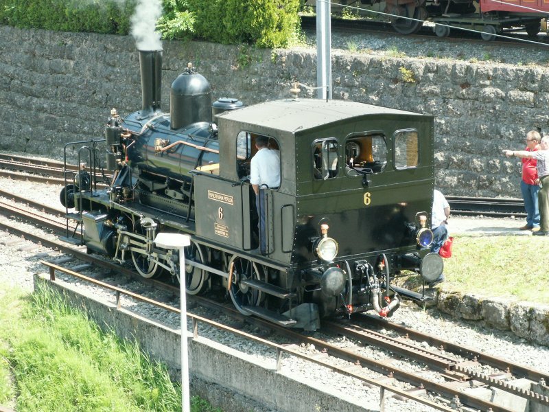  Gastlok  E 3/3 Nr.6 der Papierfabrik Perlen am Rigi Dampflokfest in Goldau.23.05.09