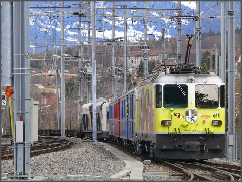 Ge 4/4 II 601  Landquart   rangiert im Arosaareal im Bahnhof Chur.
(22.11.2007)