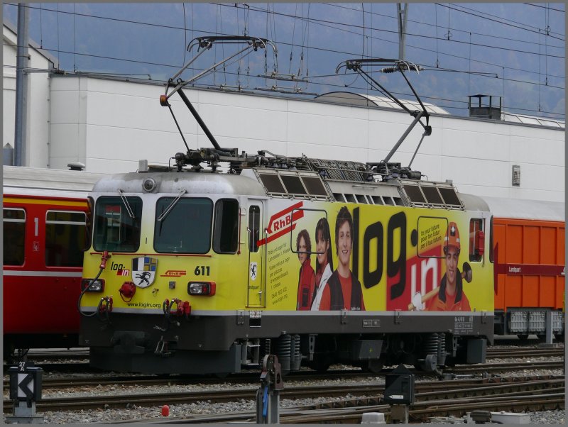 Ge 4/4 II 611  Landquart  beim Umbgeln vor dem Depot Landquart.
(22.10.2007)