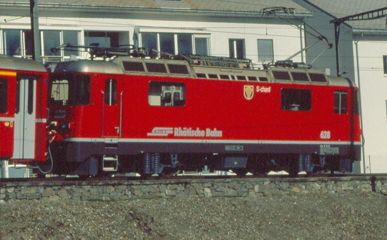 Ge 4/4 II   628 S-chanf
30.08.04 Samedan