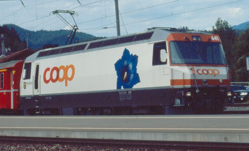 Ge 4/4 III   641 Maienfeld
Werbung: COOP
08.08.04 Reichenau