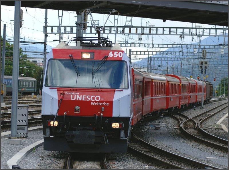 Ge 4/4 III 650  Seewis  kommt aus St.Moritz.  Nchster Halt Chur, Endstation, bitte alle aussteigen . (04.07.2007)