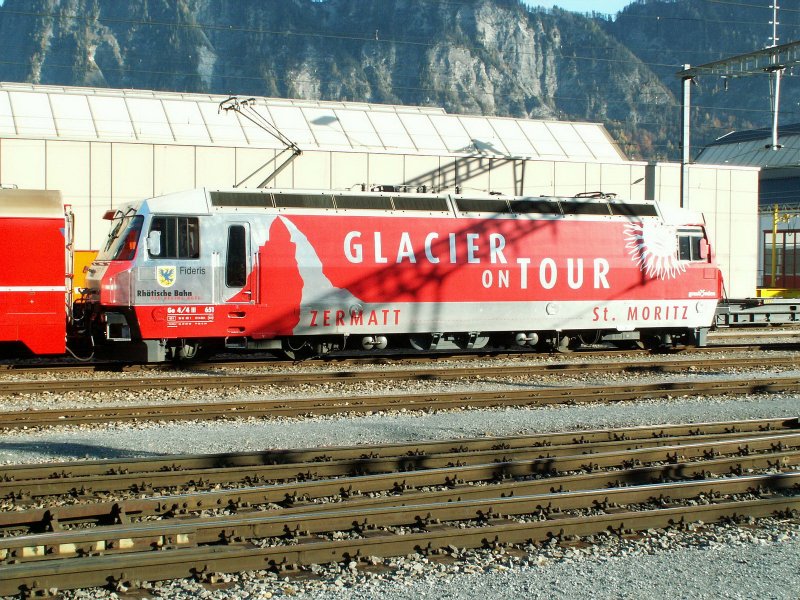 Ge 4/4 III No.651  Fideris  (von der silbernen Farbe im Sonnenlicht wurde man fast geblendet)am 18.11.06 in Landquart