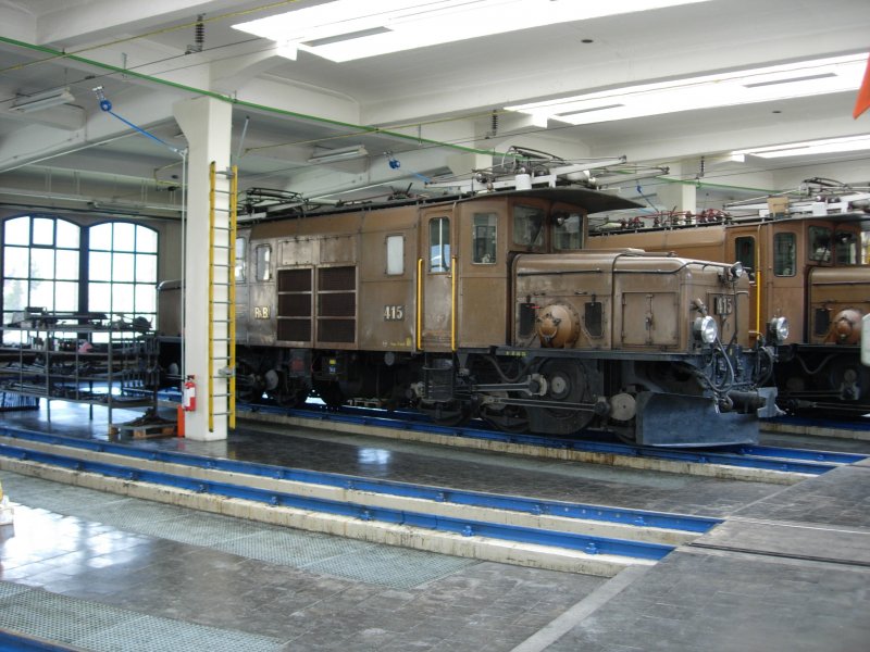 Ge 6/6 I steht in Landquart im Depot der RhB und wartet auf ihre nchste Aufgabe mit dem Valserzug von Reichenau-Tamins nach Landquart. Am 20.03.08