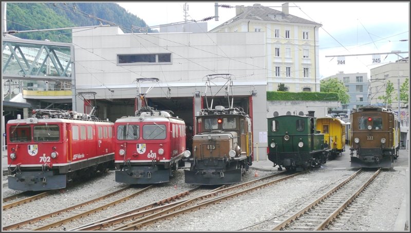 Ge 6/6 II 702  Curia , Ge 4/4 I 601  Albula , Ge 6/6 I 415, G 3/4 I  Rtia  und Ge 222. (24.05.2008)