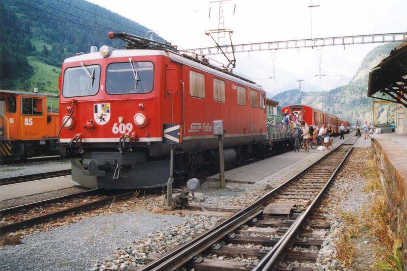 Ge4/4I 609 in Zernez am 20-7-1999