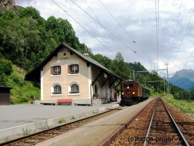 Ge4/6 353 am 9.7.06 in Guarda.