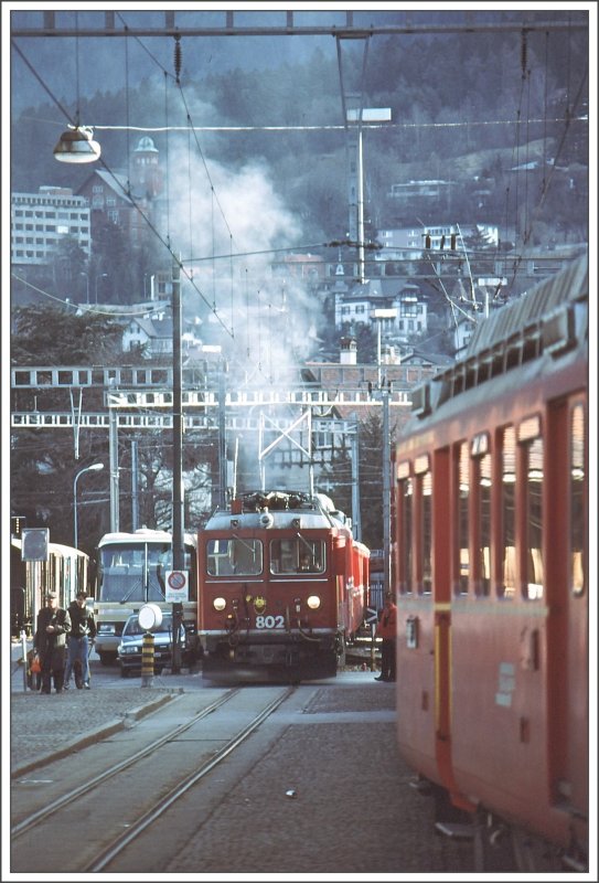 Gem 4/4 802 als Dieselvorspann auf der Arosabahn in Chur. (Archiv 04/91)