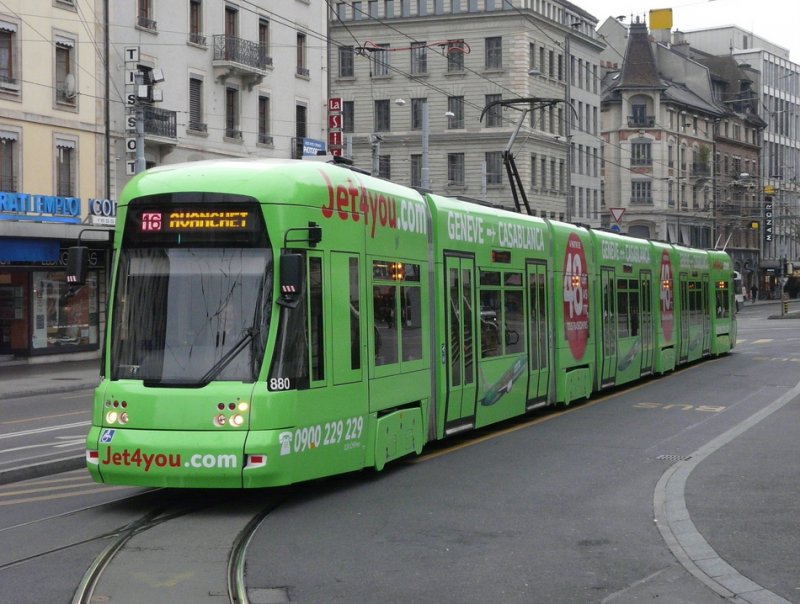 Genf - Tram Be 6/8  880 unterwegs in Genf am 03.01.2009