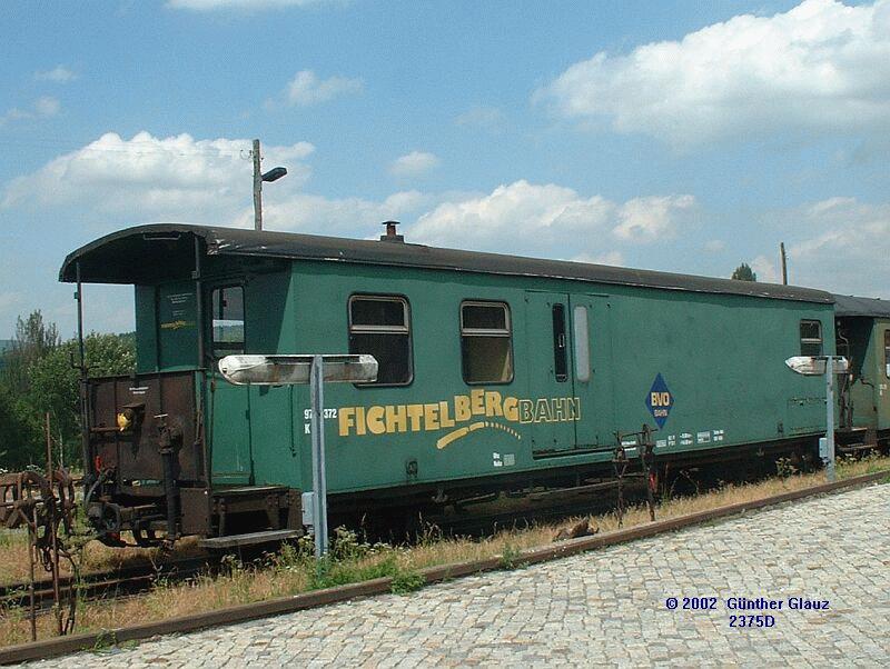 Gepckwagen im Bahnhof Cranzahl am 22.06.2002