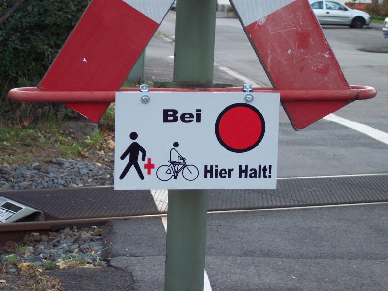 gesehen in Weinheim auf mein schulweg. am 18.10.2005