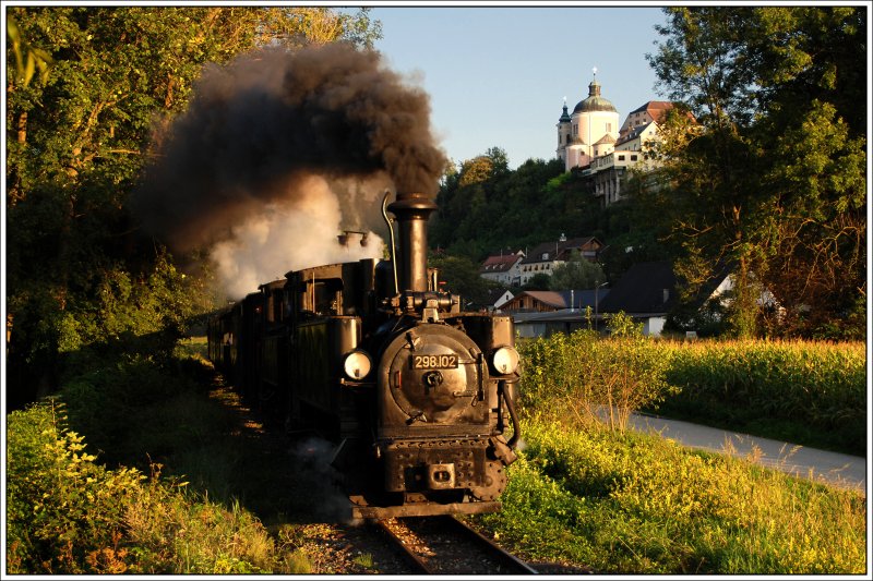 Glaubt man den Erzhlungen, sollten hier die Wnsche in Erfllung gehen. GEG 298.102 (BJ 1888) mit dem letzten Personenzug von Steyr nach Grnburg am 6.9.2009 mit Blick auf die Pfarrekirche Christkindl nchst Steyr. 298.102 ist mit ihren 121 Jahren die lteste 760mm Schmalspurdampflok in sterreich. Die Schattenseite war hier natrlich absolut gewollt.