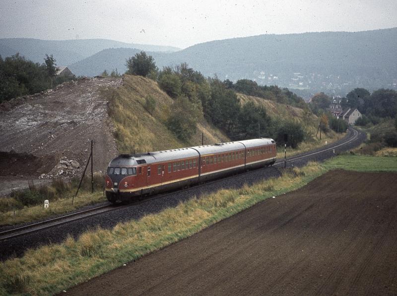 gleich ist der VT 12 am Ziel in Bad Harzburg angelangt (hier im Frhjahr 76