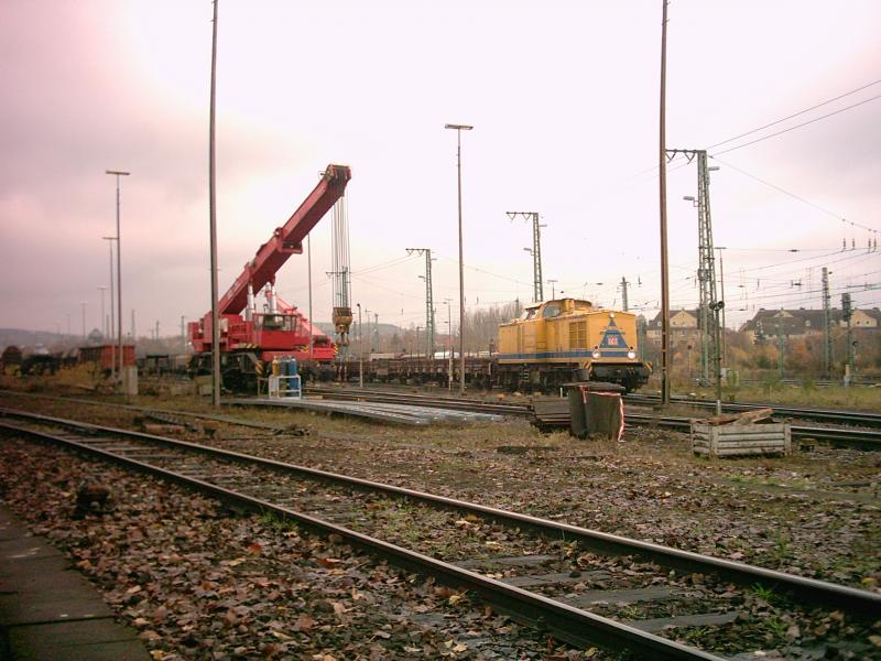 Gleiskran im Baubereich der Ablaufbremsen am Ablaufberg in Bebra