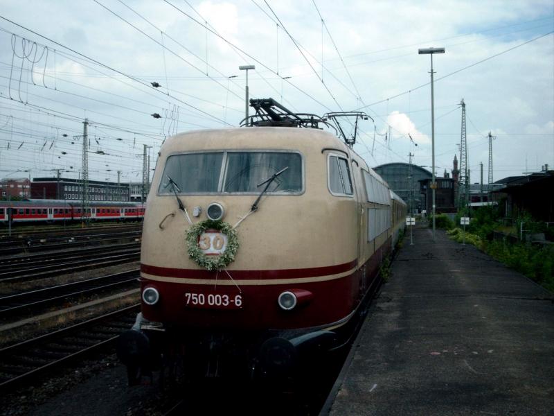 Gl�ckwunsch 750 003 an Ihrem 30. Geburtstag in Bremen Hbf.