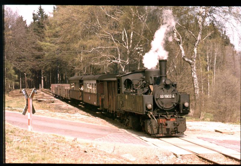 GmP Schmalspurzug 1984 auf der Selketalbahn mit Fahrtziel Harzgerode