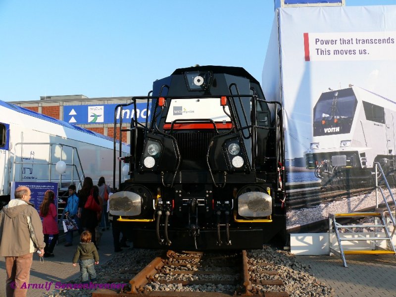 Gravita-10BB Neue vierachsige dieselhydraulische Verschublok von Voith aus Kiel.

28.09.2008 INNOTRANS Berlin