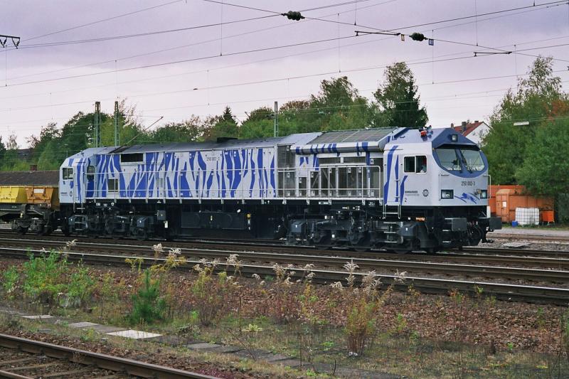 Grey Tiger 250 002 im Oktober 2004 in Homburg Saar.