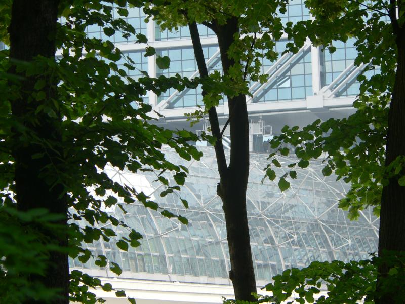 Gro�stadtidyll am 18.6.2006, der Hauptbahnhof vom Sandsation-Gel�nde gesehen.