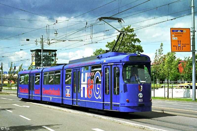 GT8 805 in Augsburg Nord (9. Juli 2004)