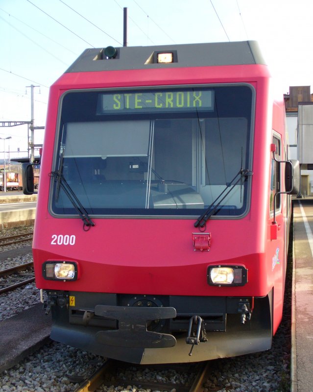 GTW = Gelenktriebwagen Be 2/6  2000 .. Abfahrbereit nach Ste.Croix im TRAVYS Bahnhof von Yverdon-les-Bains am 31.12.2006