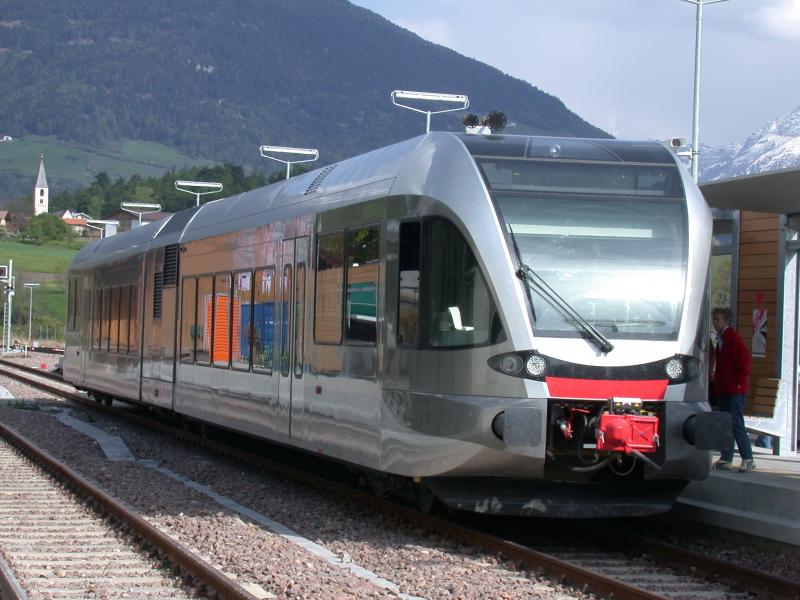 GTW 2/6 der Vinschgerbahn abfahrbereit in Mals.