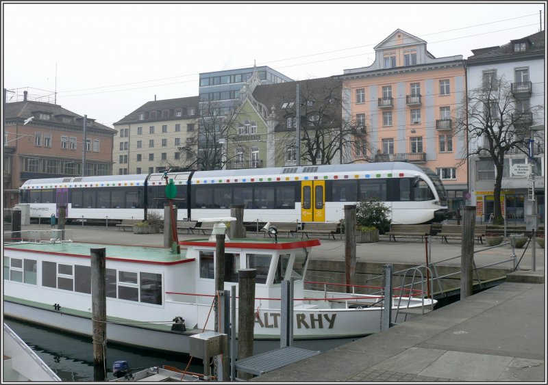GTW RABe 526 verlsst Rorschach Hafen Richtung Romanshorn. (14.02.2008)