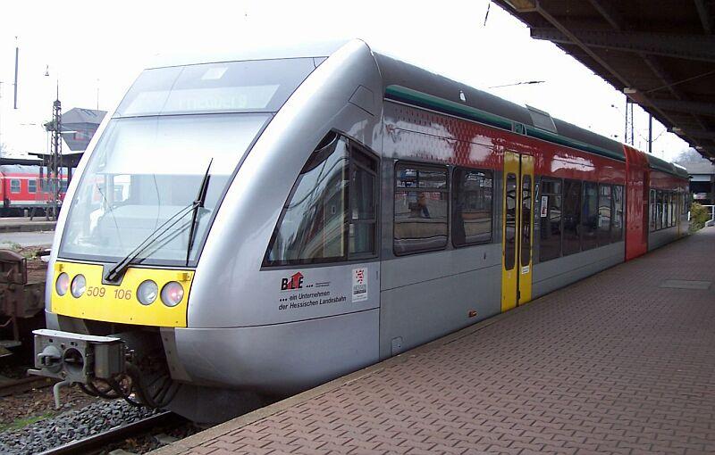 GTW2/6 509 106 am 08.12.2004 in Hanau Hbf