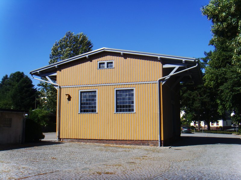 Gterschuppen der Haltestelle Jahnsbach am 07.08.2008