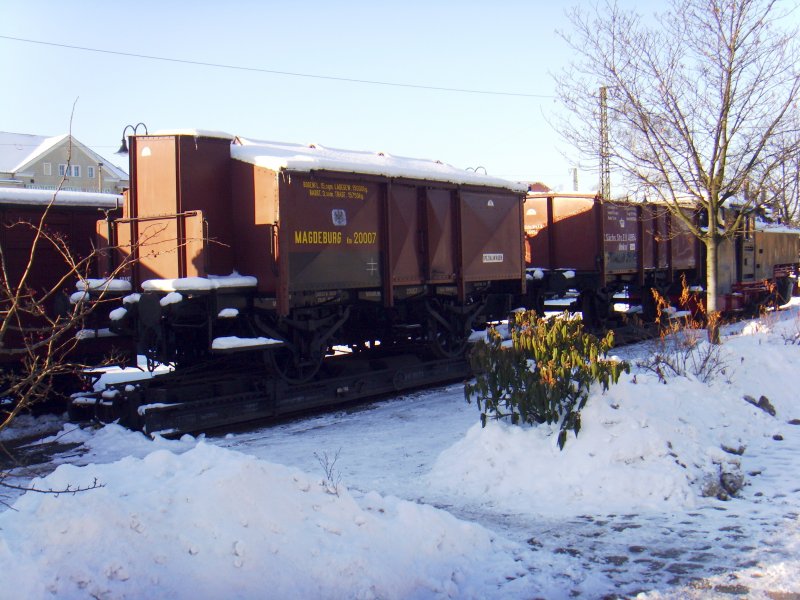 Gterwagen mit dem Wappen der K.P.E.V. und der Aufschrift Magdeburg in Radebeul-Ost, am 10.01.2009