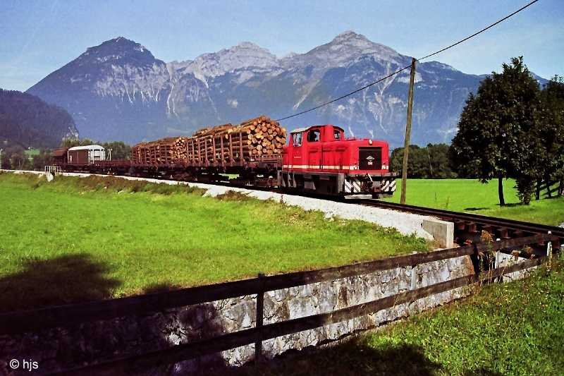 Gterzug mit Lok D8 bei Schlitters (22. September 1994)