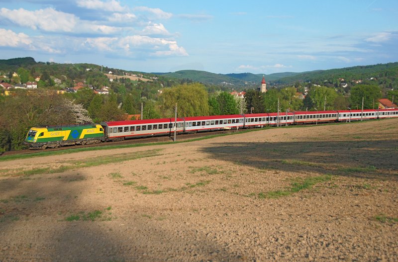 GySEV 1047 503 am BB Intercity 648  A1 BlackBerry  kurz nach Hofstatt. Die Aufnahme entstand am Abend des 19.04.2009.