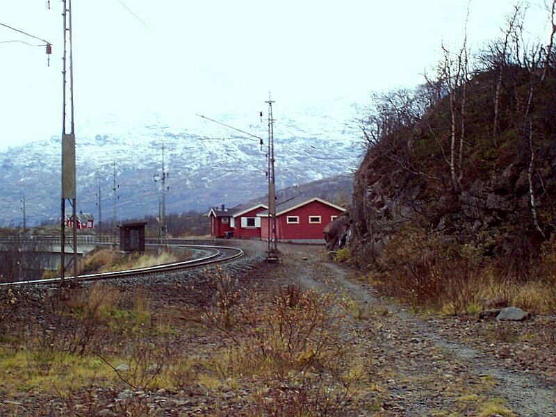 Haltepunkt Ssterbekk am 10.10.2006, er liegt an der neuen Trasse etwa 200 Meter nach der Trennung.