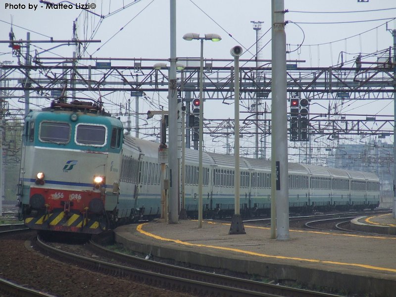 Hauling an Ic train to Milan
