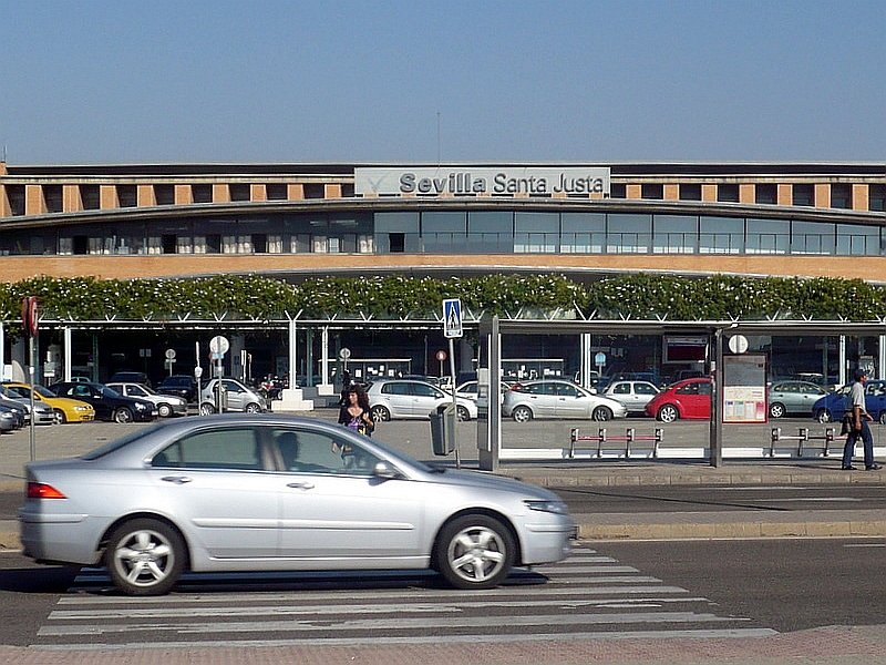 Hauptbahnhof Sevilla Santa Justa, aufgenommen am 10.11.2007 Bahnbilder.de