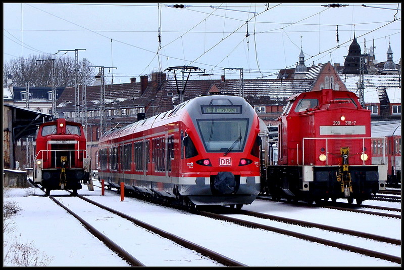 Hbf Stralsund im Februar 2009. warten auf den nchsten Einsatz. 