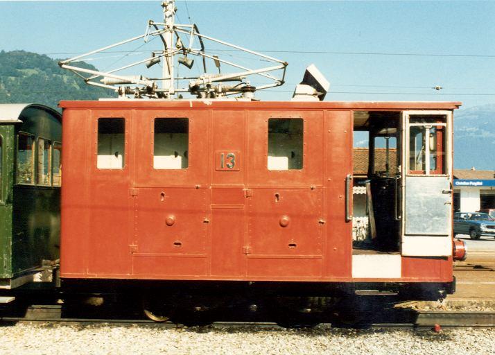 He 2/2 13 im Bahnhof von Wilderswil im Juli 1986