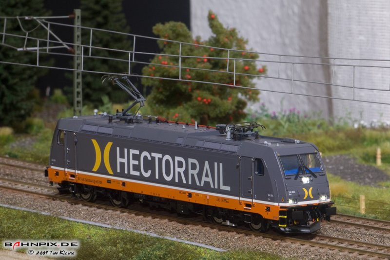 HectorRail 241.004  R2D2  als H0 Modell von Roco.