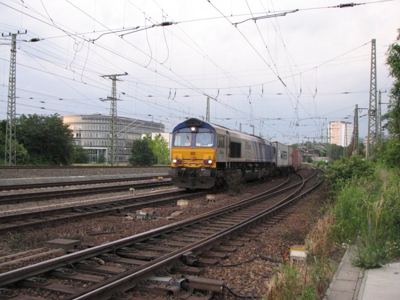 Heute frh 4.58 Uhr kam mir Class 66  6612 der ERS Railways mit ihrem Containerzug Richtung Gterbahnhof Dresden-Friedrichstadt entgegen.10.06.07.