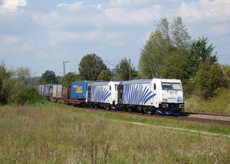 Heute konnte ich bei Ostermnchen endlich mein erstes Zebra in auf dem Weg Ri. Brenner festhalten
