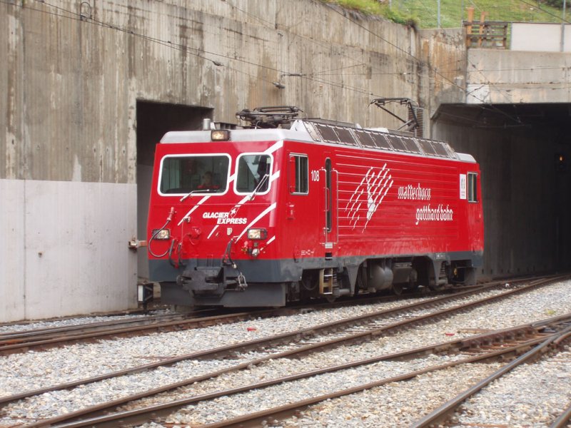 Hge 4/4 108 rangiert in Zermatt. 09.08.07
