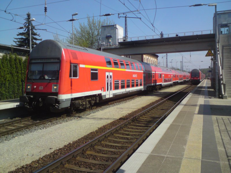 Hier ein RE7 nach Dessau, dieser Zug stand am 15.4.2009 in Bad Belzig.