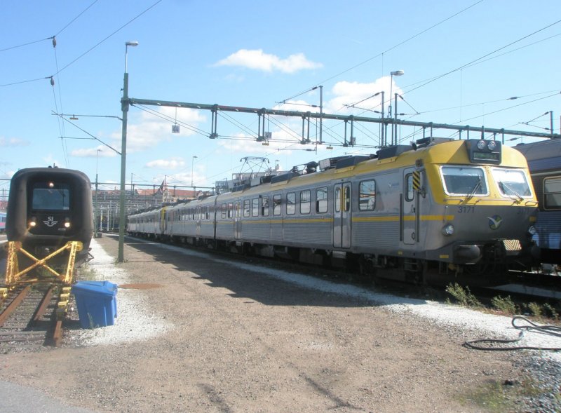 Hier ein Triebzug der SJ, abgestellt am 18.8.2009 in Gteborg.