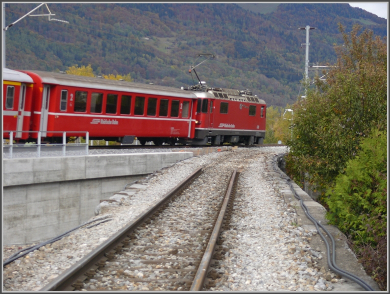 Hier erkennt man gut wie diese 45er Kurve in einen 80 km/h Bogen verwandelt wurde. (25.10.2009)