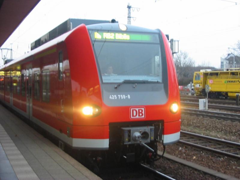 Hier habe ich die ET425-259 (4.Bauserie) in Mannheim Hbf fotografiert. Sie war am 22.12.2004 die Regionalbahn nach Biblis