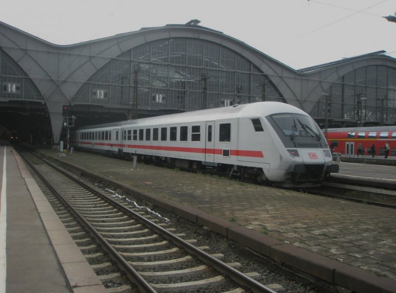 Hier IC2250 von Dresden Hbf. nach Frankfurt(Main) Flughafen Fernbahnhof, bei der Einfahrt am 28.10.2009 in den Leipzig Hbf.