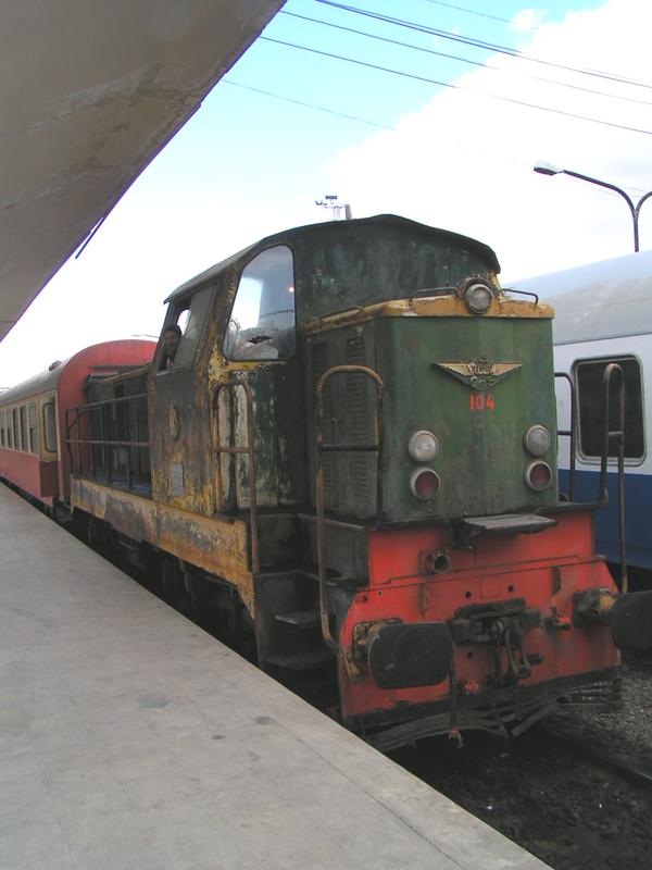 Hier die LDE650-104 bei Rangierarbeiten im Bahnhof von Damaskus.(Damaskus am 10.03.2006)
