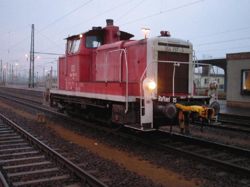 hier noch mal eine 364er nur diesmal ist es Raffael 15 ;-)
hngt das Schild schief oder habe ich schief gehalten?! *grins*
Cottbus,23.11.02